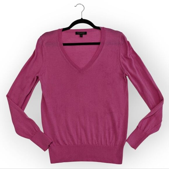 Banana Republic 100% Merino Wool Pink V-Neck Sweater SZ M - Picture 2 of 5